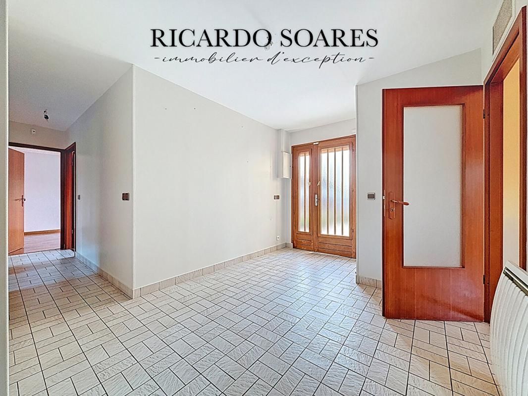 PONT-SAINTE-MAXENCE 60700 PONT-SAINTE-MAXENCE (SARRON) - MAISON FAMILIALE, 5 CHAMBRES (dont 3 au rdc), GARAGE, JARDIN 2