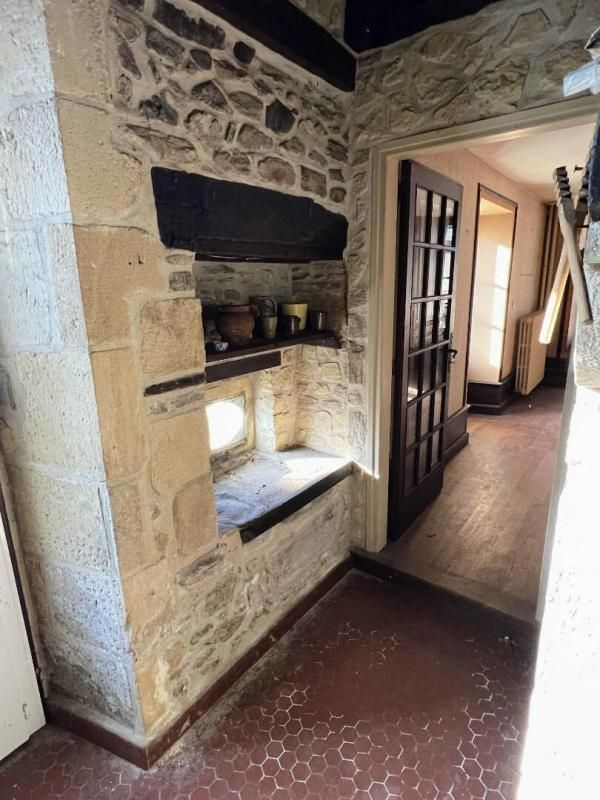 SAINT-SULPICE-D'EXCIDEUIL Maison St Sulpice D Excideuil 11 pièce(s) 190 m2 4