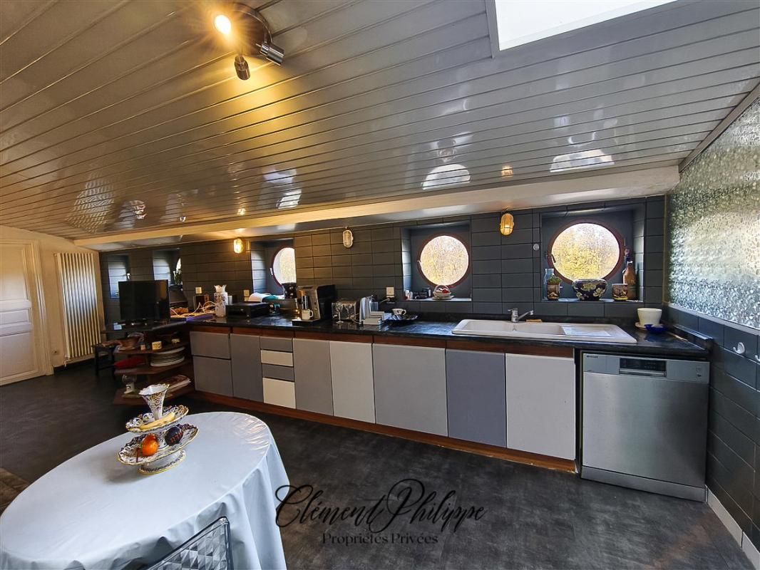 CARCASSONNE Appartement Carcassonne 6 pièces 241 m² 4