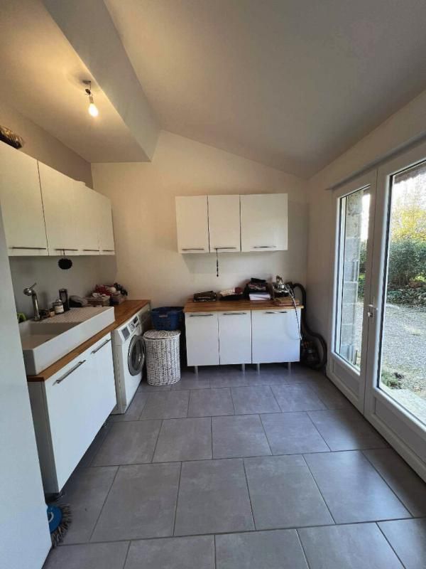 ALLEMANS Maison Avec Piscine Allemans 8 pièce(s) 205 m2 4