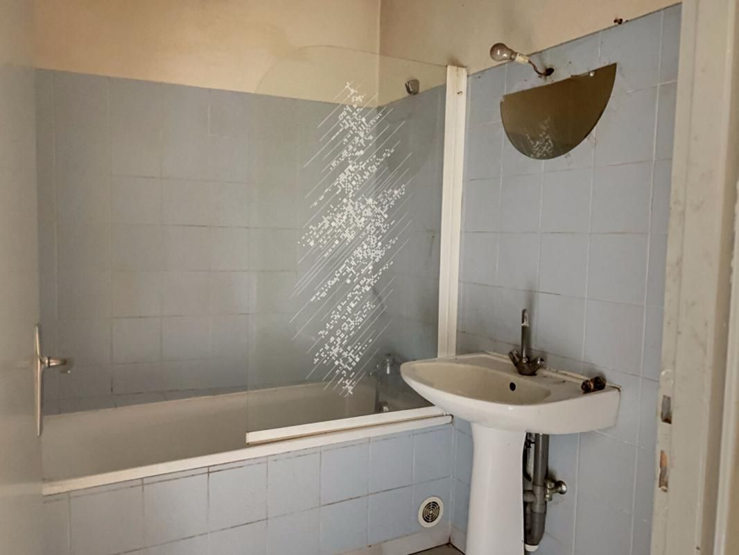 BESSENAY Appartement 2 pièce(s) 51 m2 3