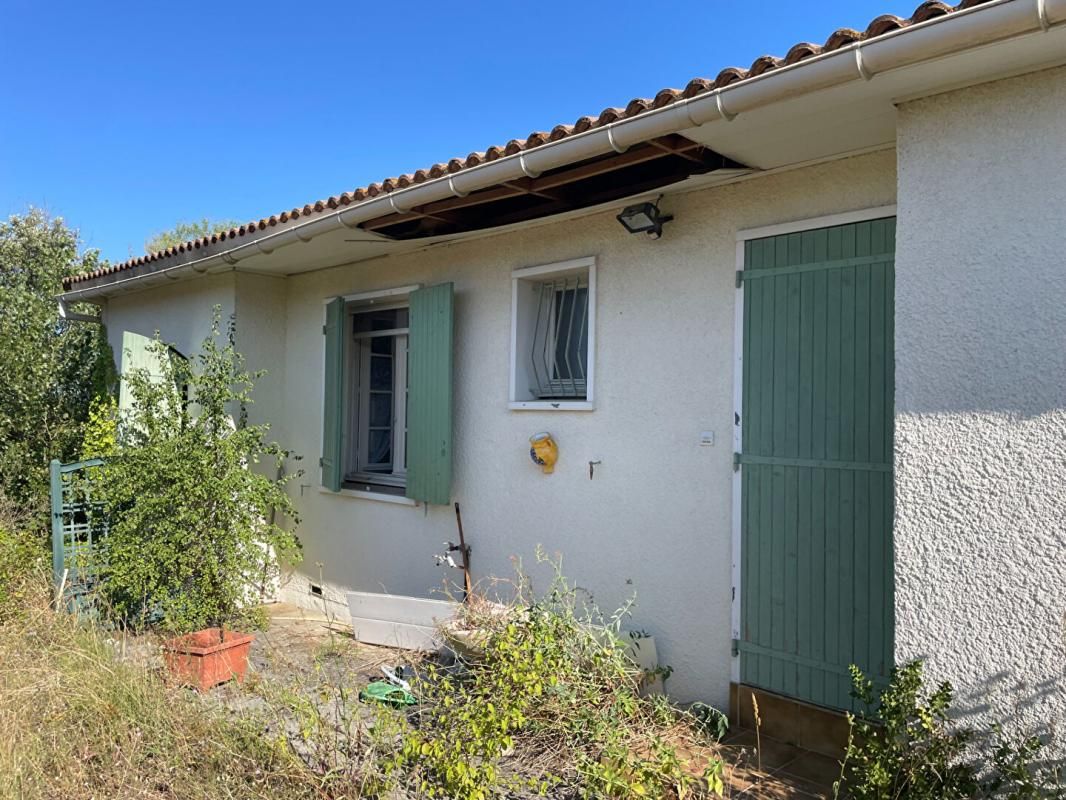 LIOUC Villa  5 pièce(s) 70 m2  2 CHAMBRES 1