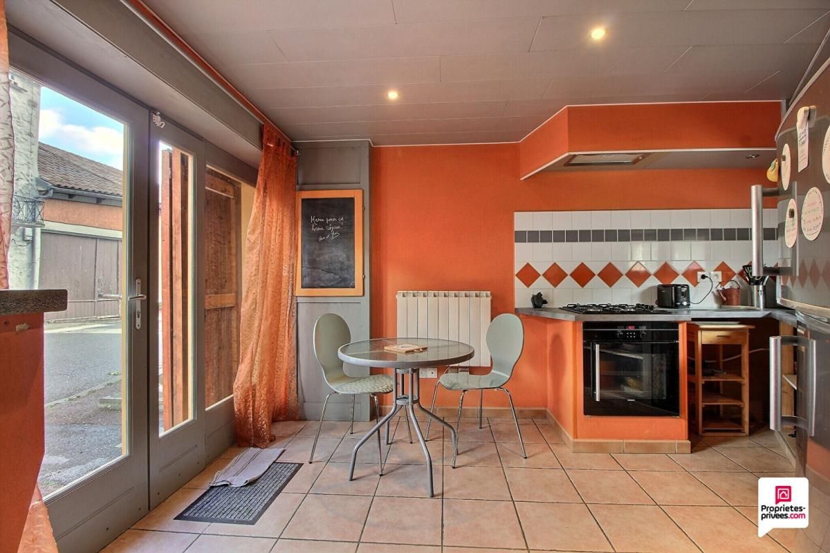 MAYRES Maison de village Mayres 3 pièces 35 m2 2