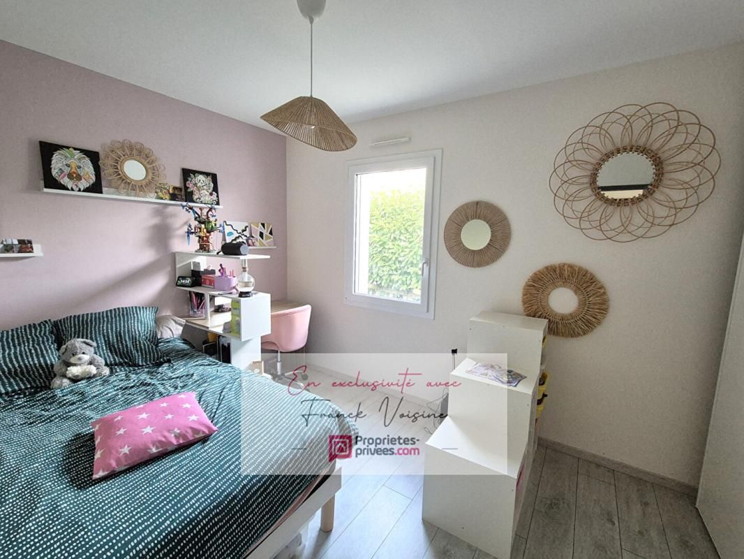 BEAUREPAIRE A VENDRE en Exclusivité à Beaurepaire, Maison de 100 m2 env avec 3 chambres sur une parcelle de 793 m2 env 2