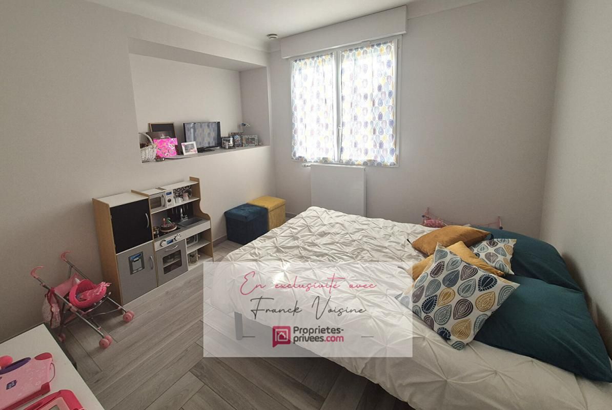 LES EPESSES A VENDRE en Exclusivité aux Epesses, maison de 193 m2 avec 4 chambres sur une parcelle de 753 m2 env 4