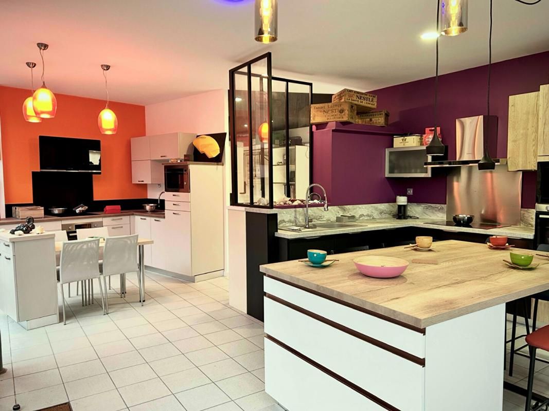 BESSENAY BESSENAY - MURS COMMERCIAUX 60 m² 3