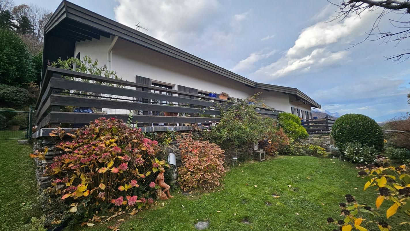 LA ROCHETTE Demeure de Prestige 8P 252 m² VALGELON - LA ROCHETTE (73110) 1