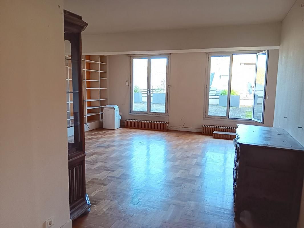CAHORS Cahors centre ville Appartement de 95 m² avec grande terrasse, ascenseur et parking 2
