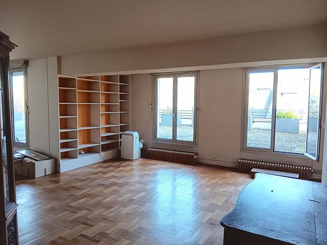 CAHORS Cahors centre ville Appartement de 95 m² avec grande terrasse, ascenseur et parking 3