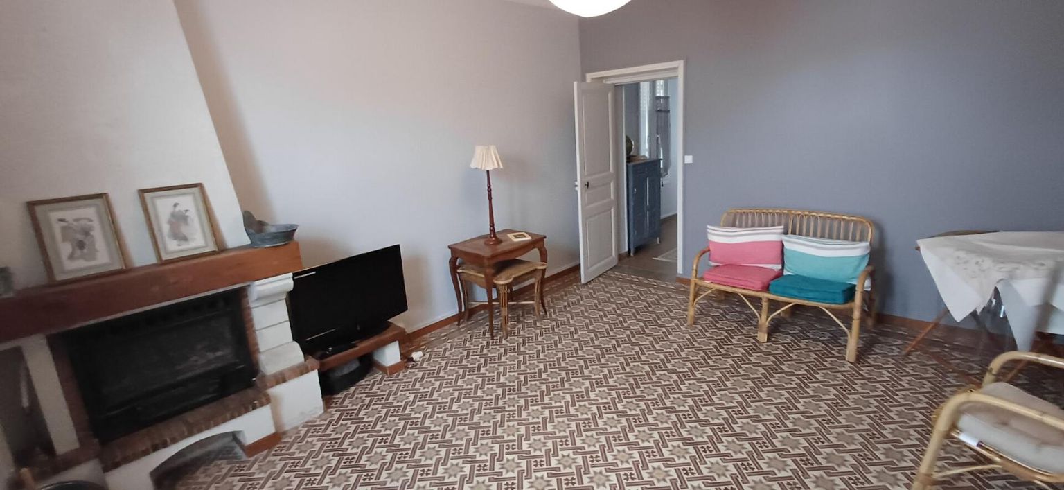 DURTAL Maison Durtal centre 7 pièce(s) 141 m2 2