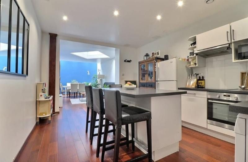 LILLE Splendide T3 Gare Lille-Flandres, 85 m2 au rez-de-chaussée ! 3