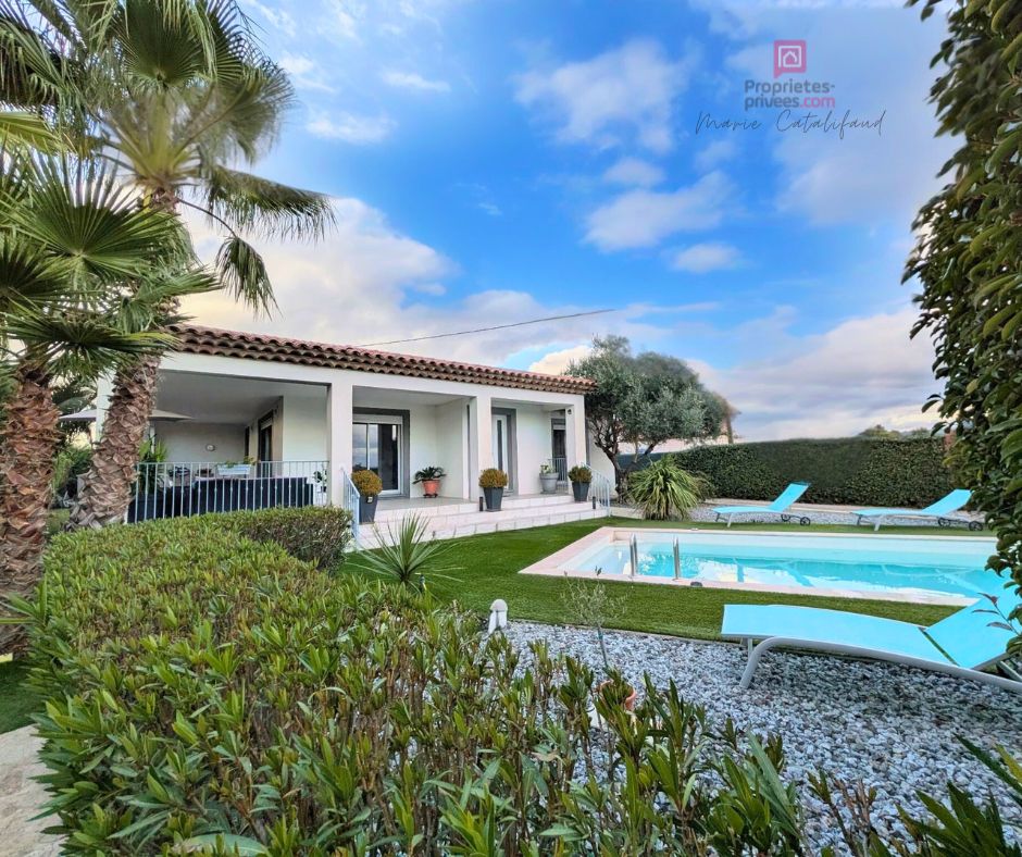 LE MUY Maison contemporaine de plain-pied ? 115 m² sur 1500m² de terrain - Piscine ? En impasse, sans vis-à-vis 1