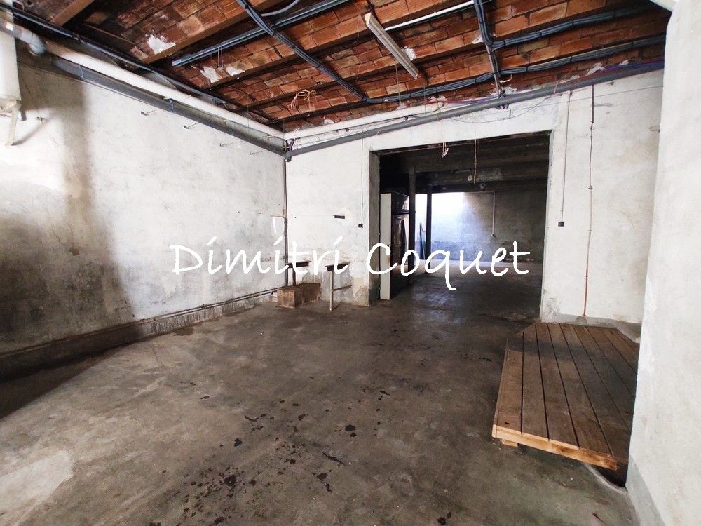 NARBONNE Maison de ville avec grande terrasse et garage 2