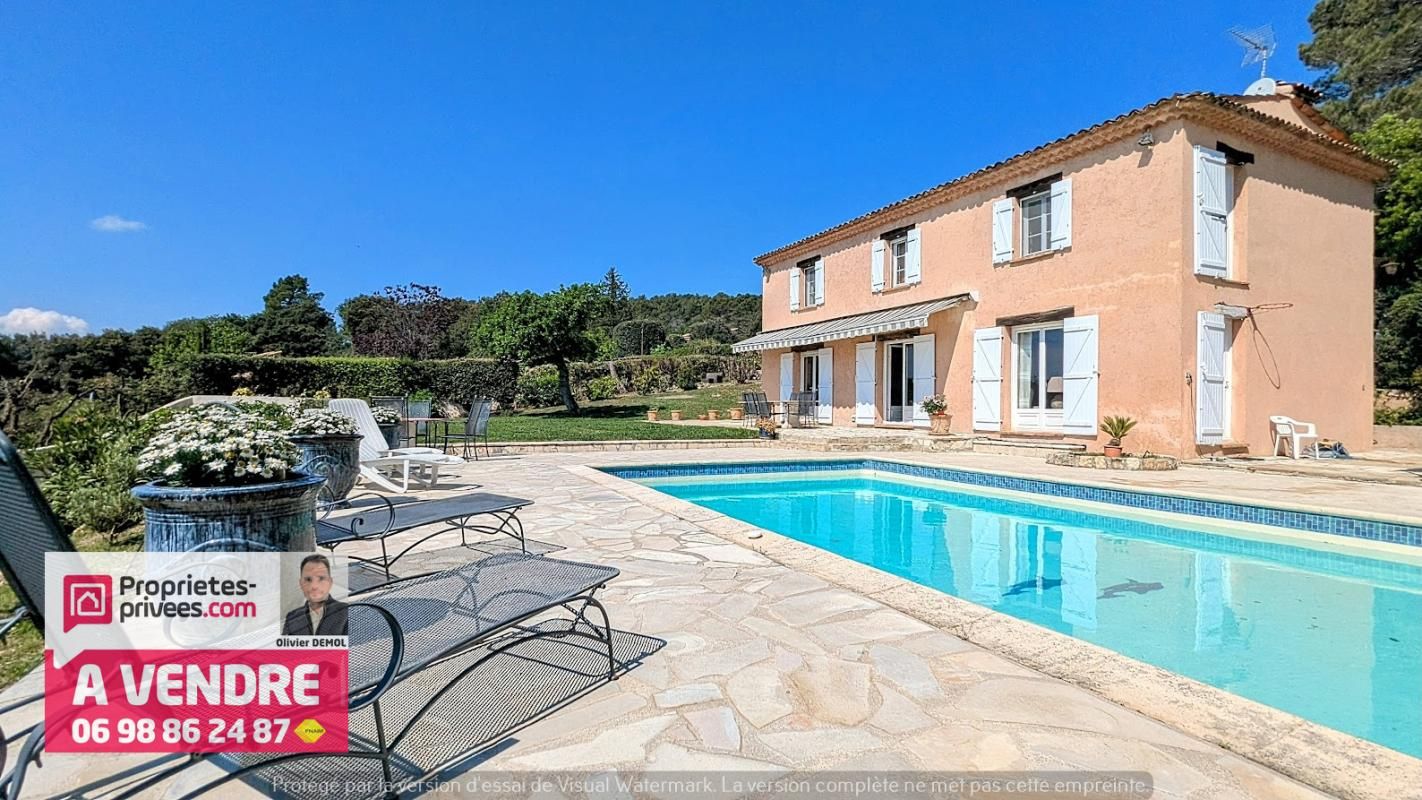 MONTAUROUX PROPRIETE UNIQUE AVEC VUE EXCEPTIONNELLE 3