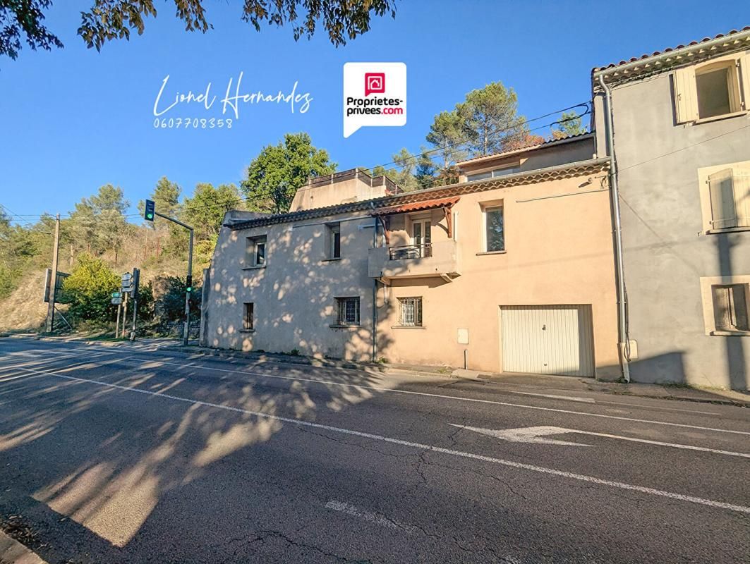 ALES Maison de ville - 136 m² - 4 chambres - Terrasses - jardin avec vue - Garage 1