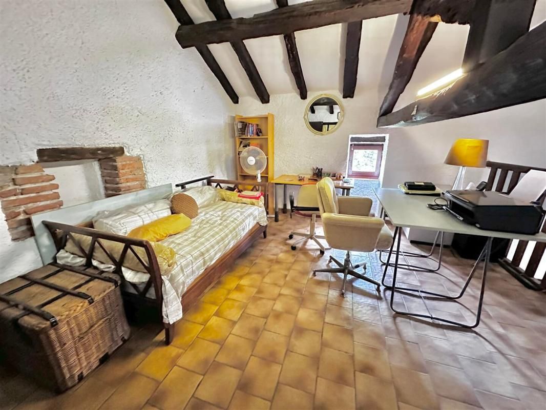 CAHORS Maison pierre  46000 Cahors 6 pièces - piscine 4