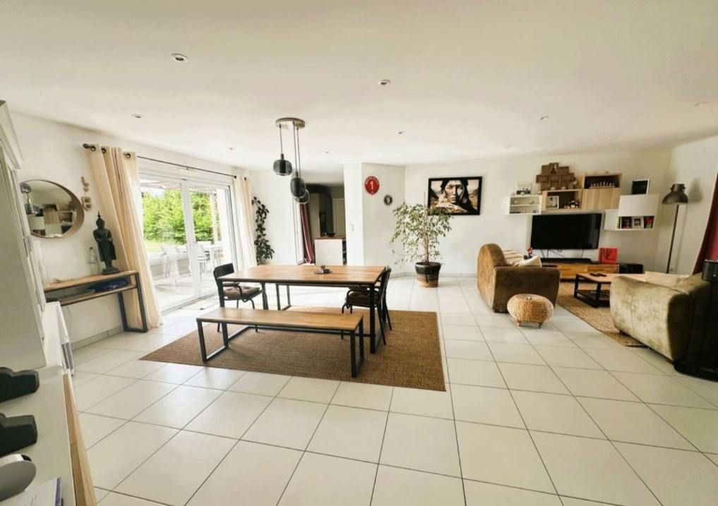 CUSSET Vente Cusset  belle maison de plain pied  7 pièces avec grand jardin 4