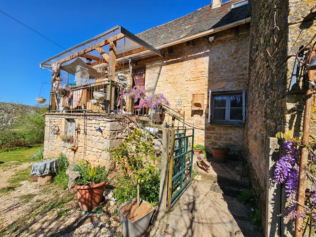 TURENNE 212 000 euros - TURENNE corps de FERME en pierre à rénover avec PIGEONNIER - idéal gite, chambres d'hotes ... 1 Hectare de terrain 4