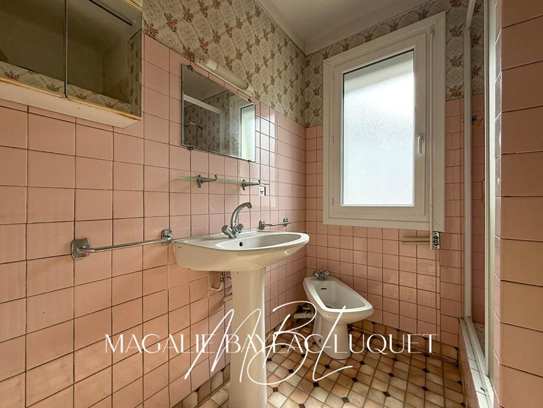 CARCASSONNE IMMEUBLE DE RAPPORT ? CENTRE DE CARCASSONNE ? 3 ÉTAGES ? FORT POTENTIEL 2