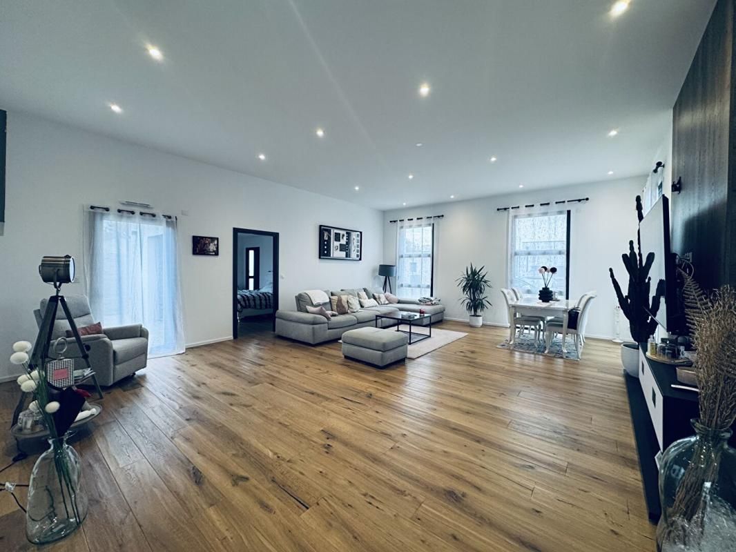 CHOLET Villa d'Architecte  Prestations Haut de Gamme à Cholet 4