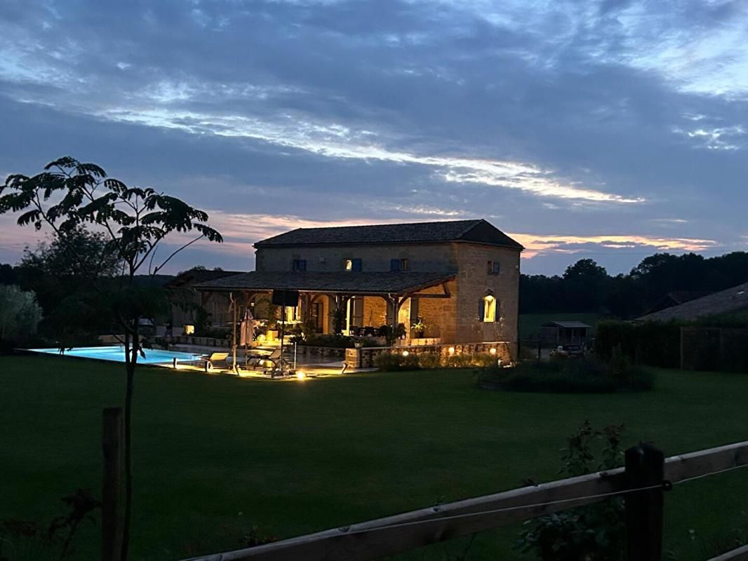 SERIGNAC-PEBOUDOU Demeure de prestige, piscine, gites, batiments et 23 hectares de terres agricoles groupées 1