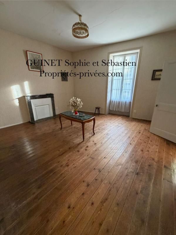 LUCON Maison Lucon 9 pièce(s) 109.11 m2 3