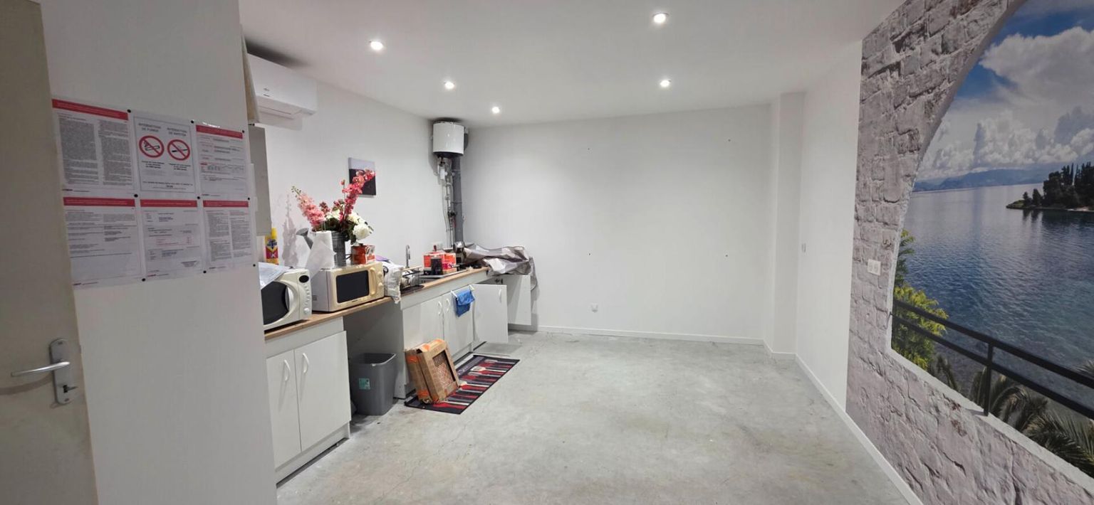 SAINT-NAZAIRE SAINT NAZAIRE (44600) - Entrepôt / local industriel 195 m² 3