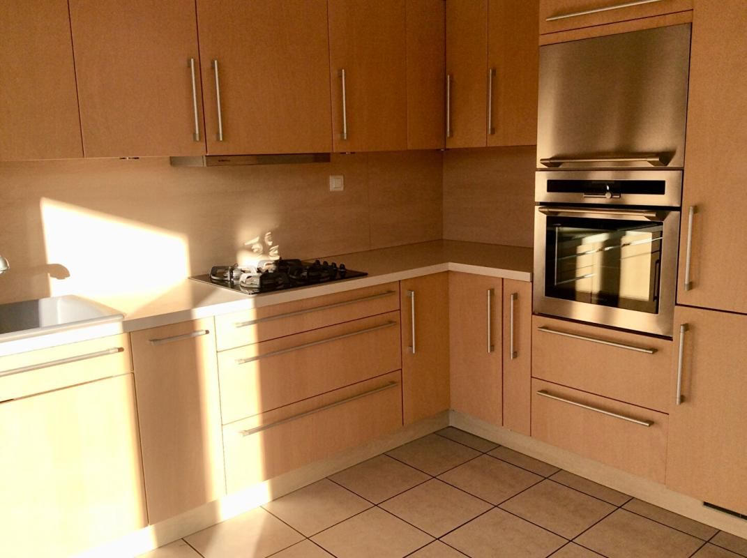 SAINTE-LUCE-SUR-LOIRE Appartement Sainte Luce Sur Loire 3 pièce(s) 89.14 m2 4