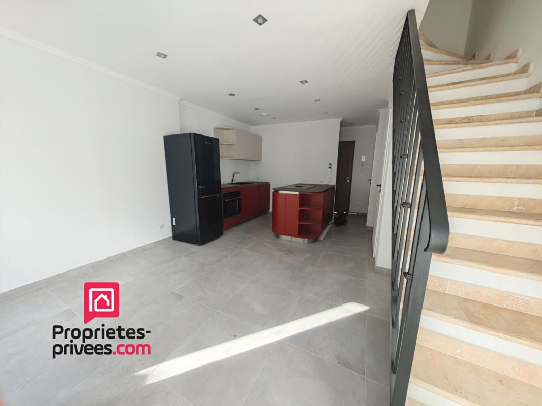 VIDAUBAN Appartement  3 pièces DUPLEX 60 m2 4