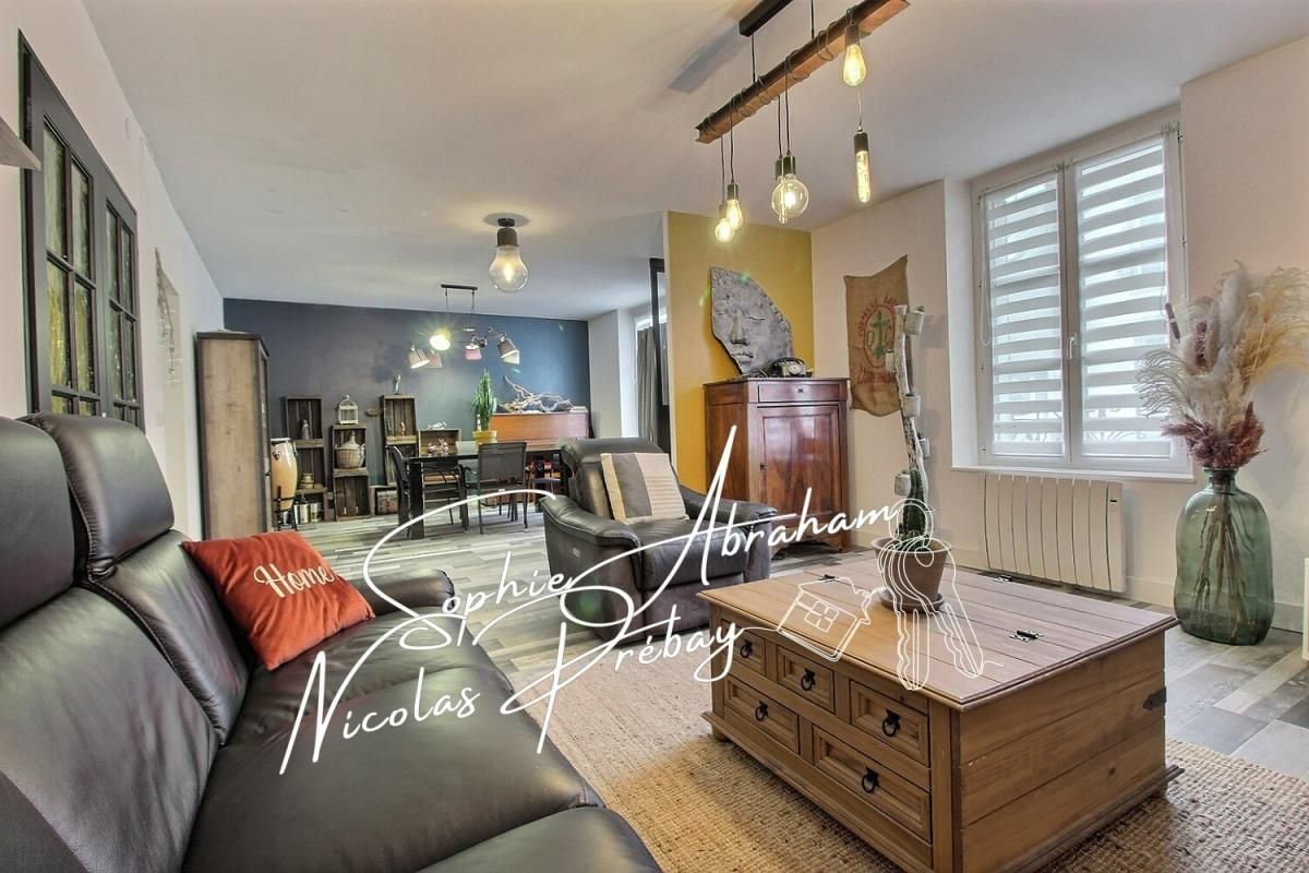 TOURY Maison en pierres, 3 chambres, grenier aménageable avec cour, dépendance et cave 1