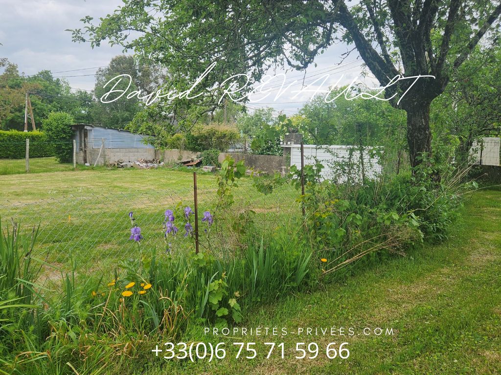 LA TRINITE-SURZUR Terrain  499 m2 2