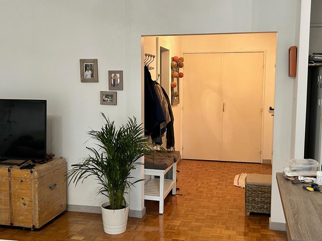 MARSEILLE-12E-ARRONDISSEMENT appartement de type 3/4 de 80 m²avec terrasse au calme 4