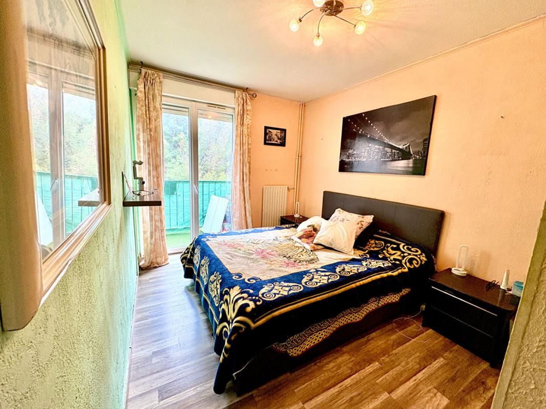 PORT-DE-BOUC Bel Appartement T4  80 m2 Lumineux à Port-de-Bouc 2