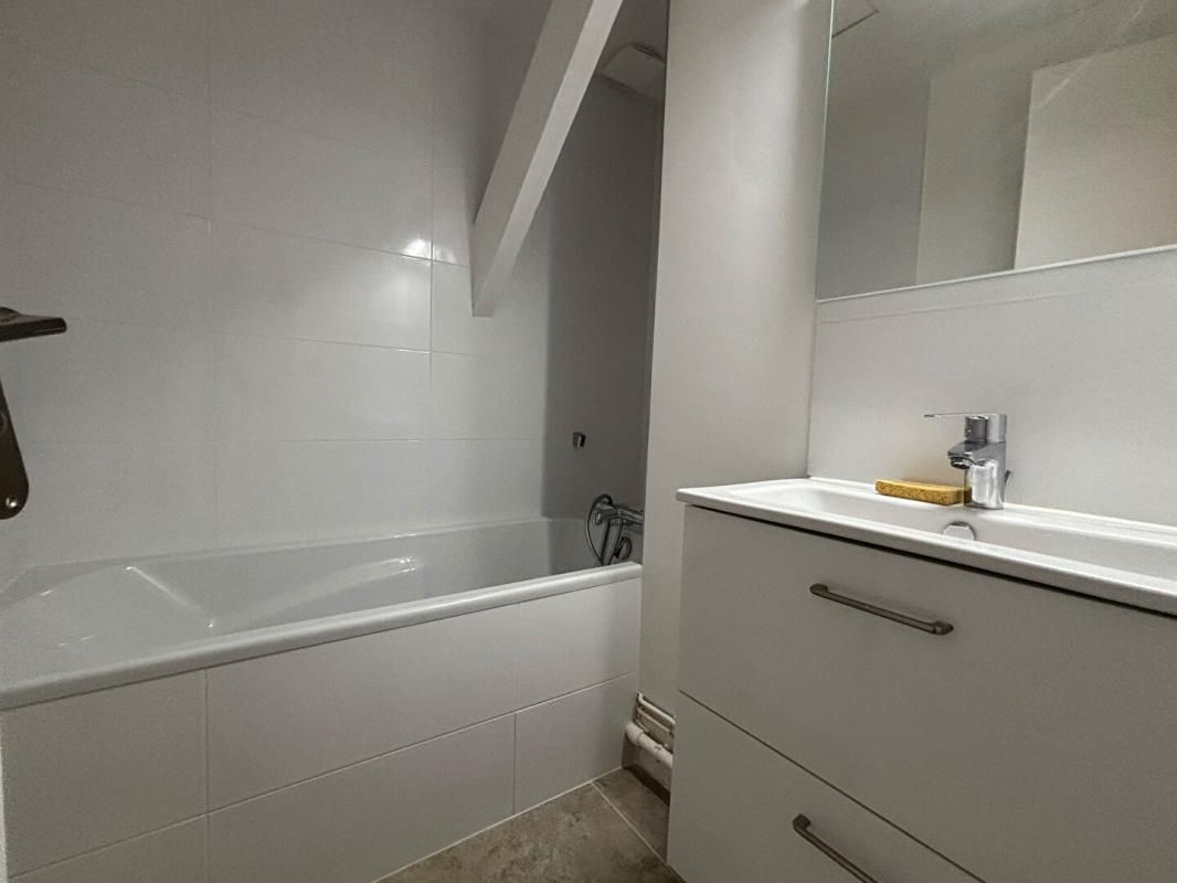 BLOIS Appartement  3 pièce(s) 2