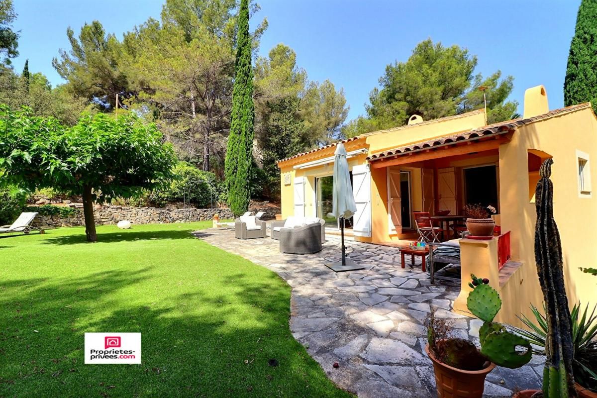 BANDOL Maison Bandol 5 pièce(s) - Piscine et terrain 3000 m2 4