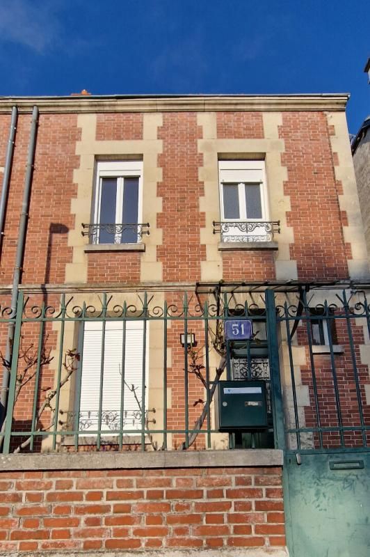 SOISSONS Maison Soissons  proche Gare 5 pièces 90 m2 1