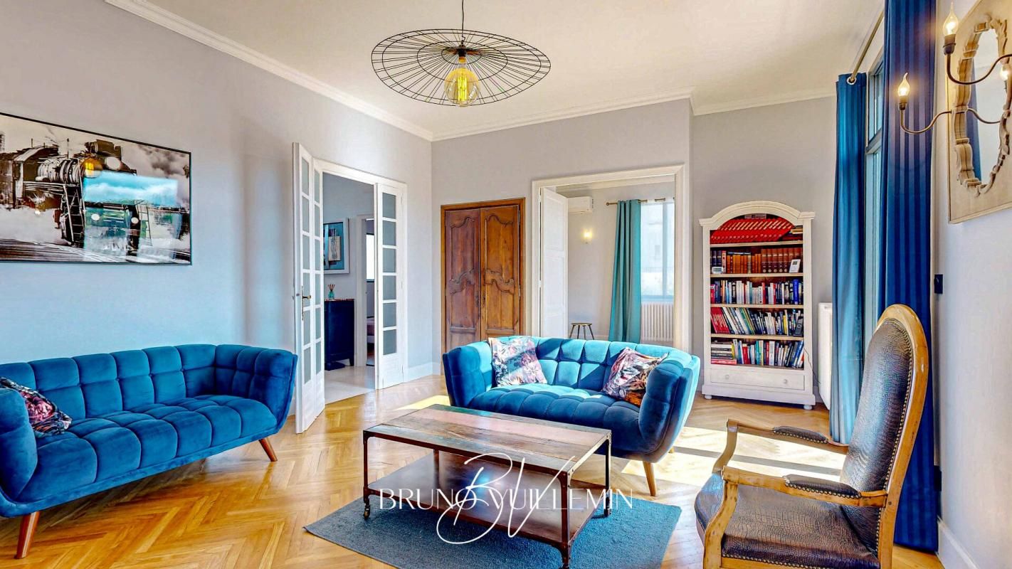 CARCASSONNE MAISON BOURGEOISE - GITES, PISCINE & DOUBLE GARAGE - CLASSÉE DOUBLE A 3