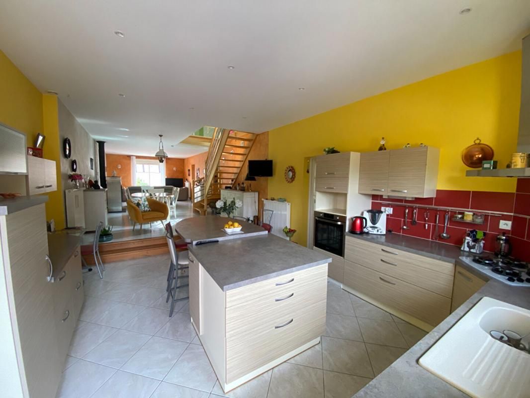 L'AIGLE Maison  5 pièce(s) 162 m2 3