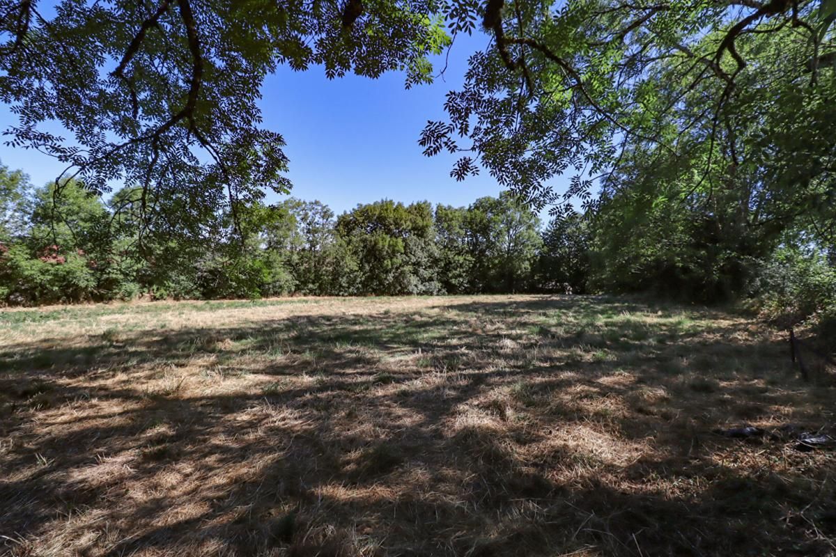 LACAZE À vendre - Terrain avec grange dans le hameau de Roquecave, Lacaze 4