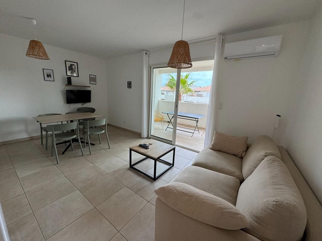 LINGUIZZETTA Un T3 meublé à 50 mètres de la plage 2