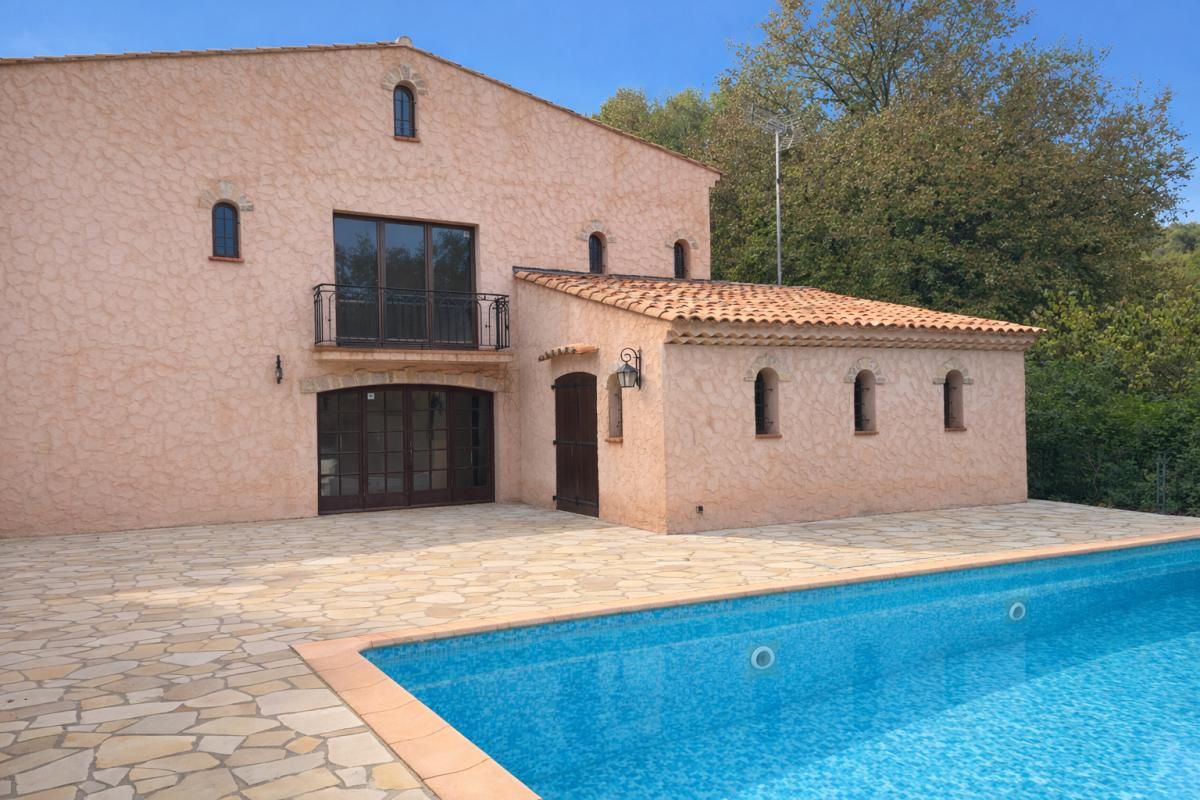 LE THORONET Maison Le Thoronet 6 pièce(s) 180 m2 2