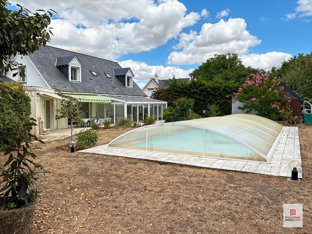 SOLESMES Maison Solesmes 7 pièce(s) 213,75 m2 2