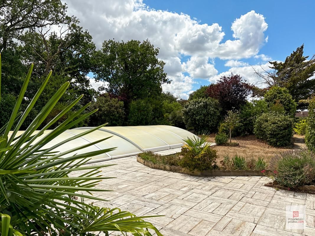 SOLESMES Maison Solesmes 7 pièce(s) 213,75 m2 4