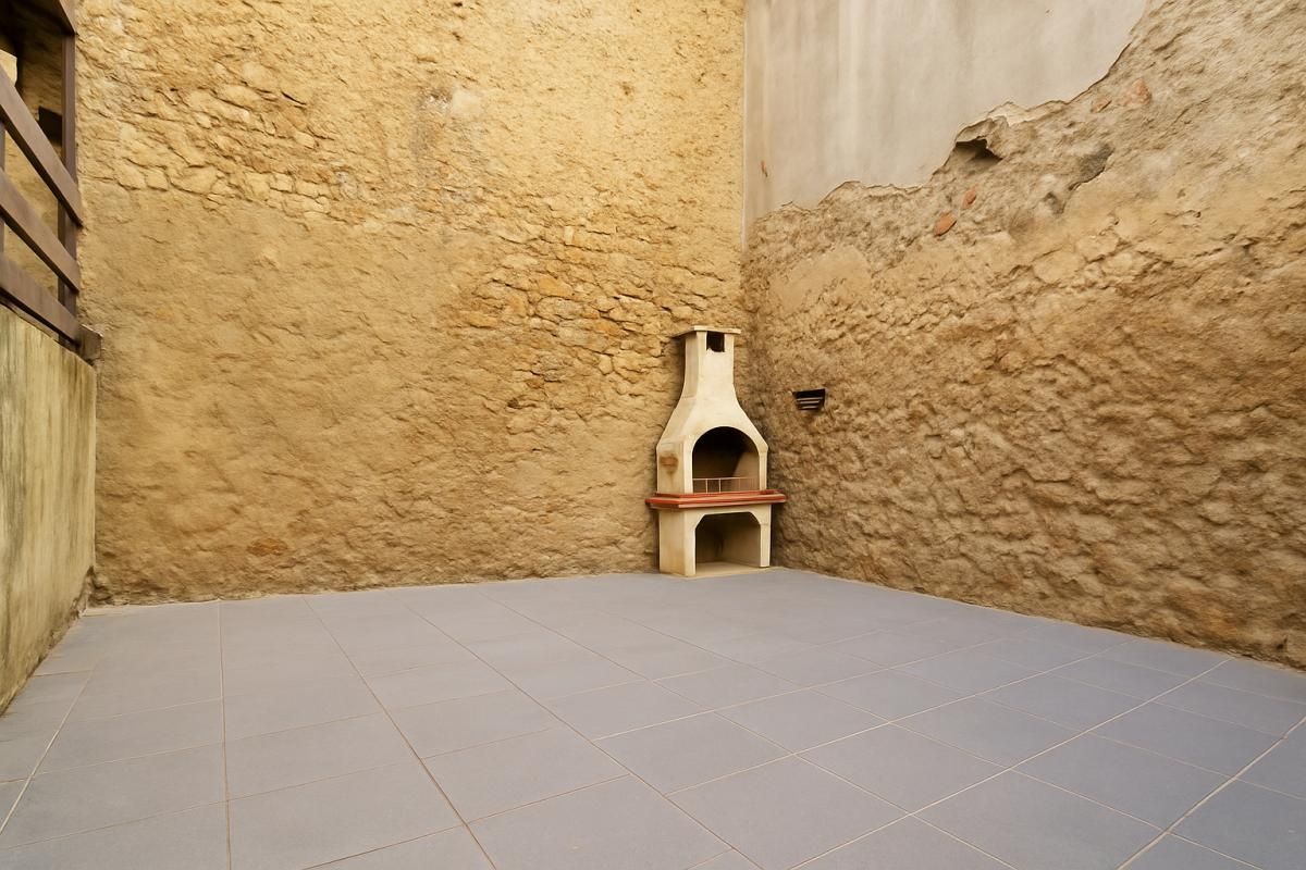 NEVIAN Maison Nevian 4 pièce(s) 99 m2 2