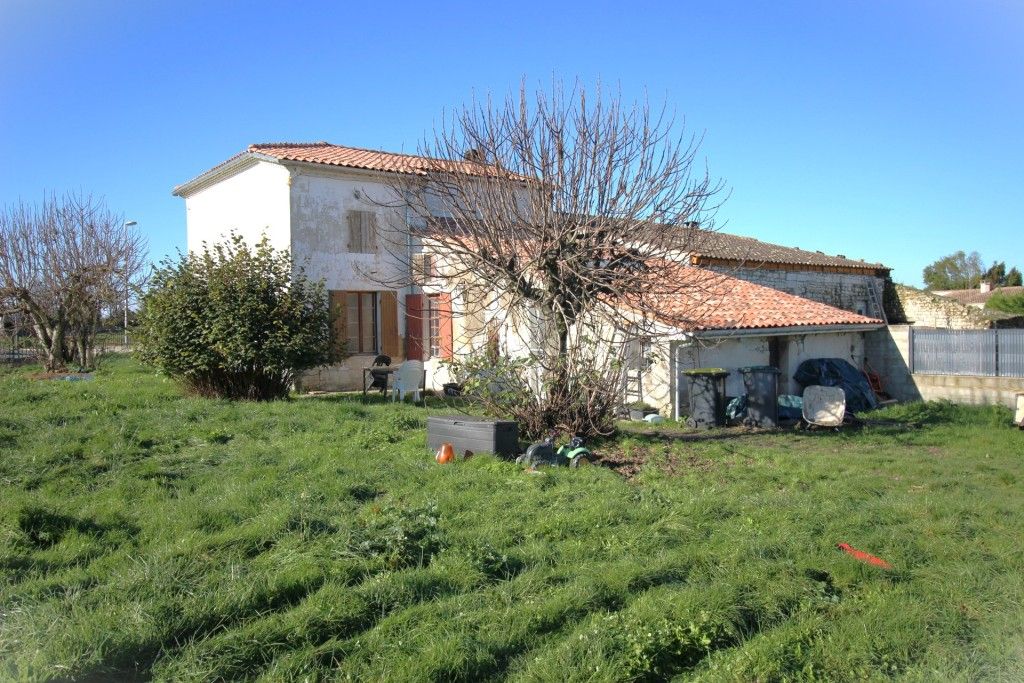 EPARGNES EPARGNES - Maison 157 m² - 5 pièces - 3 chambres 1