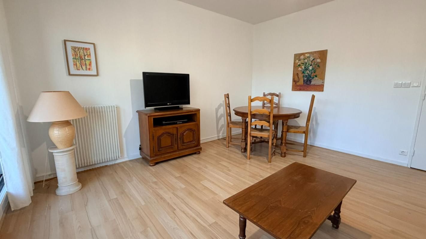 EAUBONNE Appartement 3 pièces 68m² à 2 pas du Champs de Courses d'Enghien 2