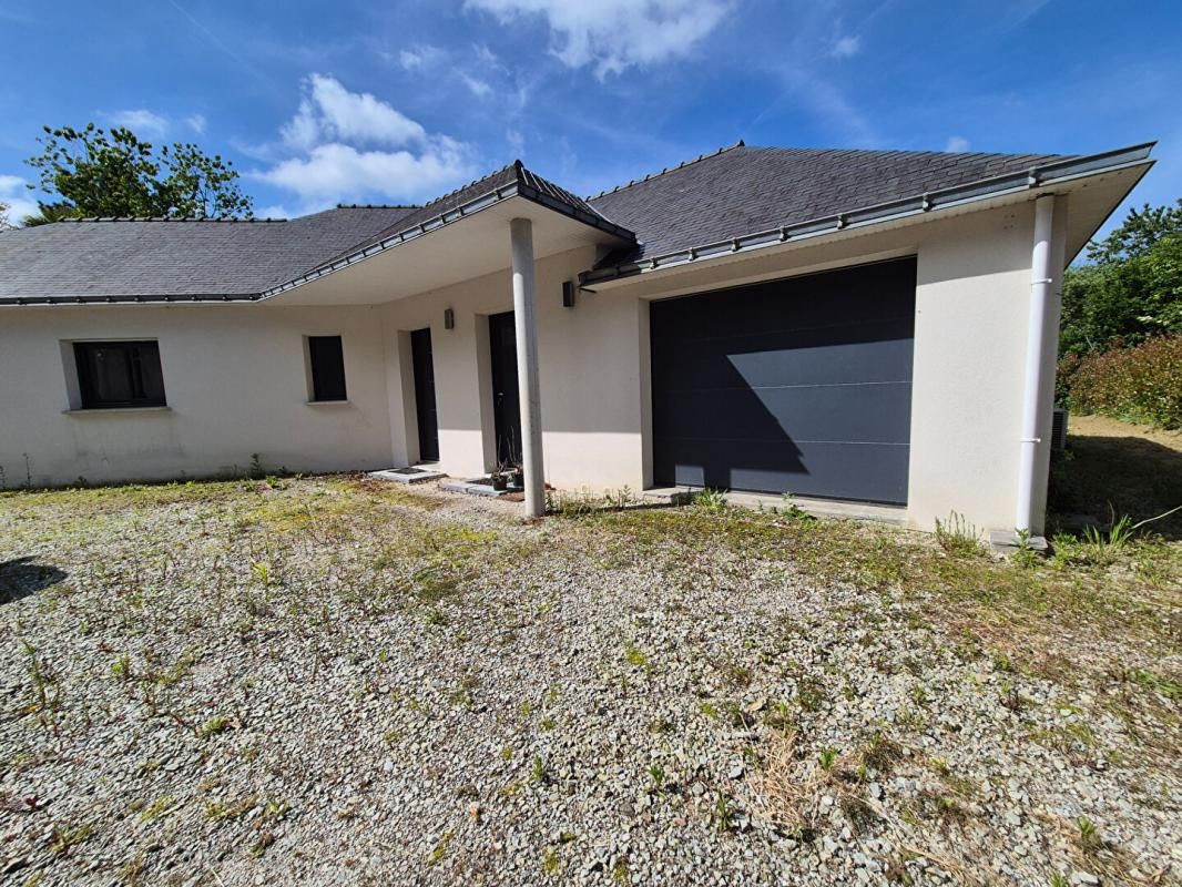 SPEZET TRES BELLE MAISON DE PLAIN PIED de 112 m2 réalisée en 2018 dans le Finistère en limite du Morbihan - (10 min de Gourin - 10 min de Châteauneuf du Faou) 3