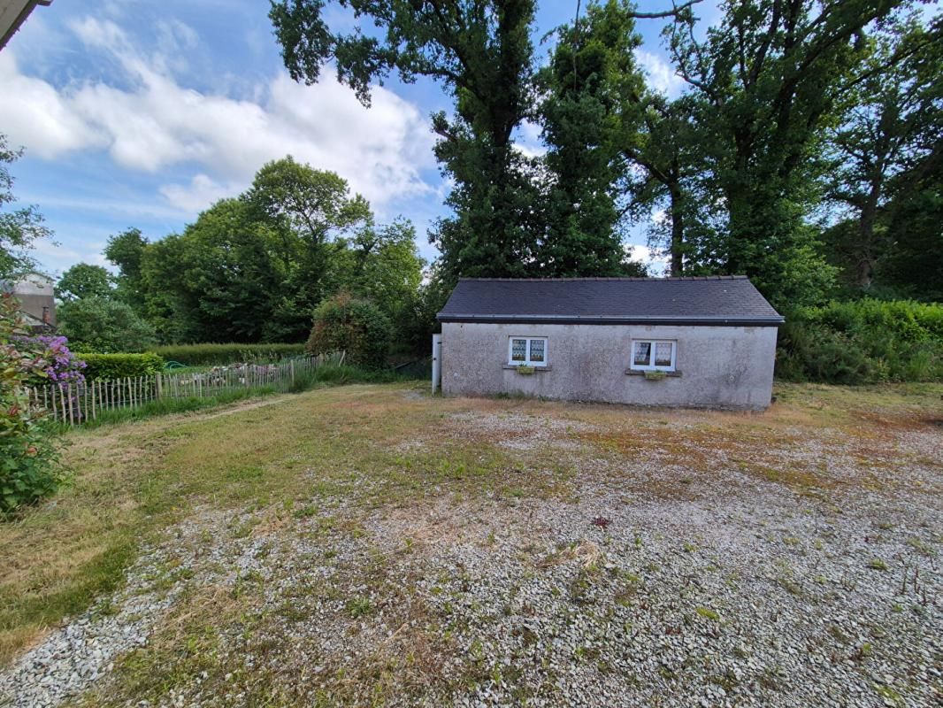 SPEZET TRES BELLE MAISON DE PLAIN PIED de 112 m2 réalisée en 2018 dans le Finistère en limite du Morbihan - (10 min de Gourin - 10 min de Châteauneuf du Faou) 4