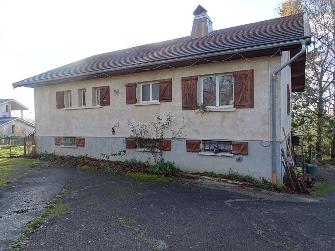 CHARCHILLA Maison Charchilla 7 pièce(s) 192 m2 2