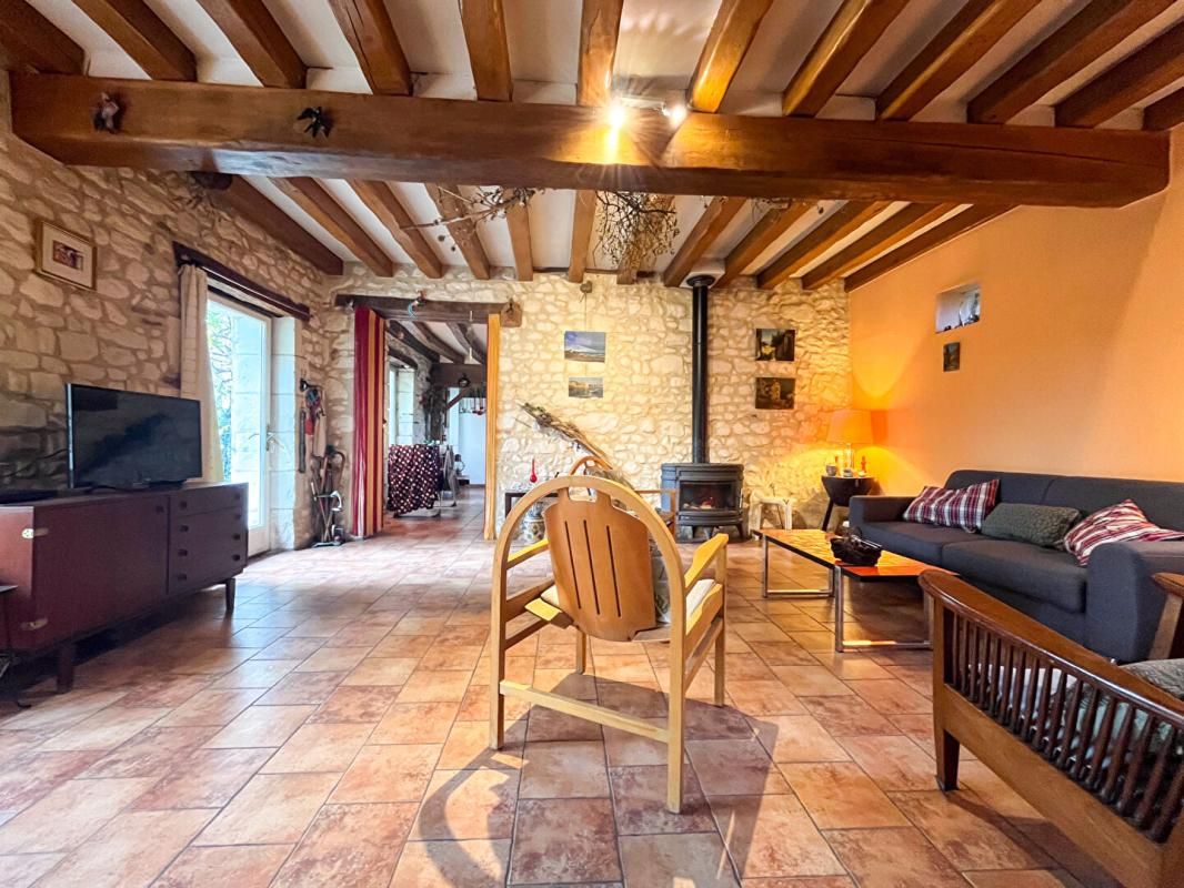 JEU-MALOCHES Maison Jeu Maloches 5 pièce(s) 120 m2 4